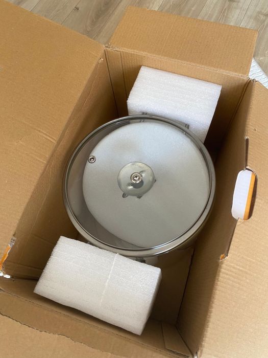 Продаю мантоварку и кастрюлю