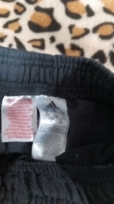 Pulovere și pantaloni trening copii