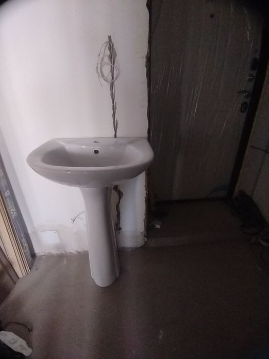 Продам  раковину тюльпан