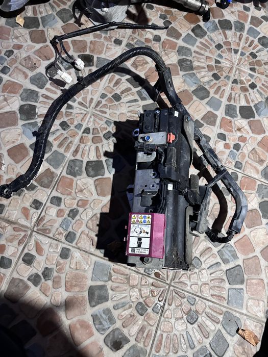 Baterie auxiliara ,stabilizator tensiunemazda 6 /cx5 2013-2018