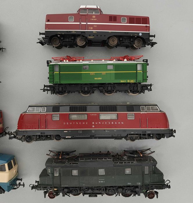 Locomotive trenulet electric H0, Piko, Roco & Trix
