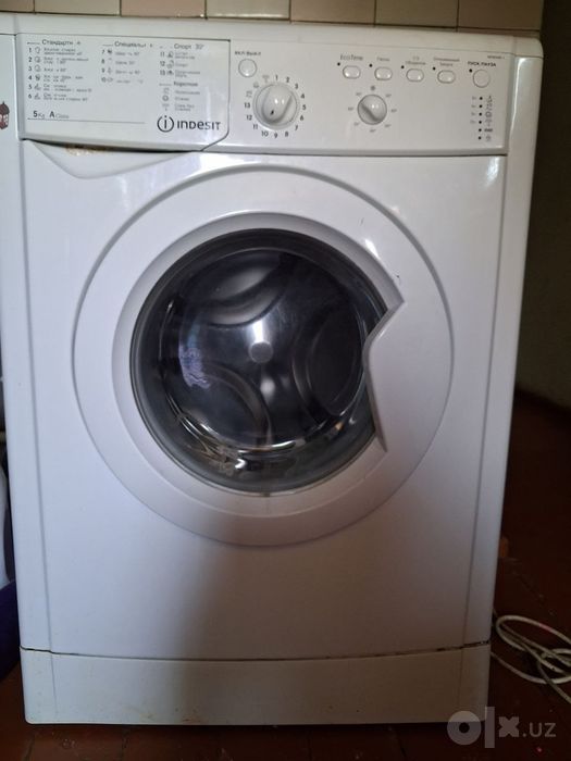 Срочно продам  Стиральная машинка ,,Indesit,, 5 кг в отличном рабочем