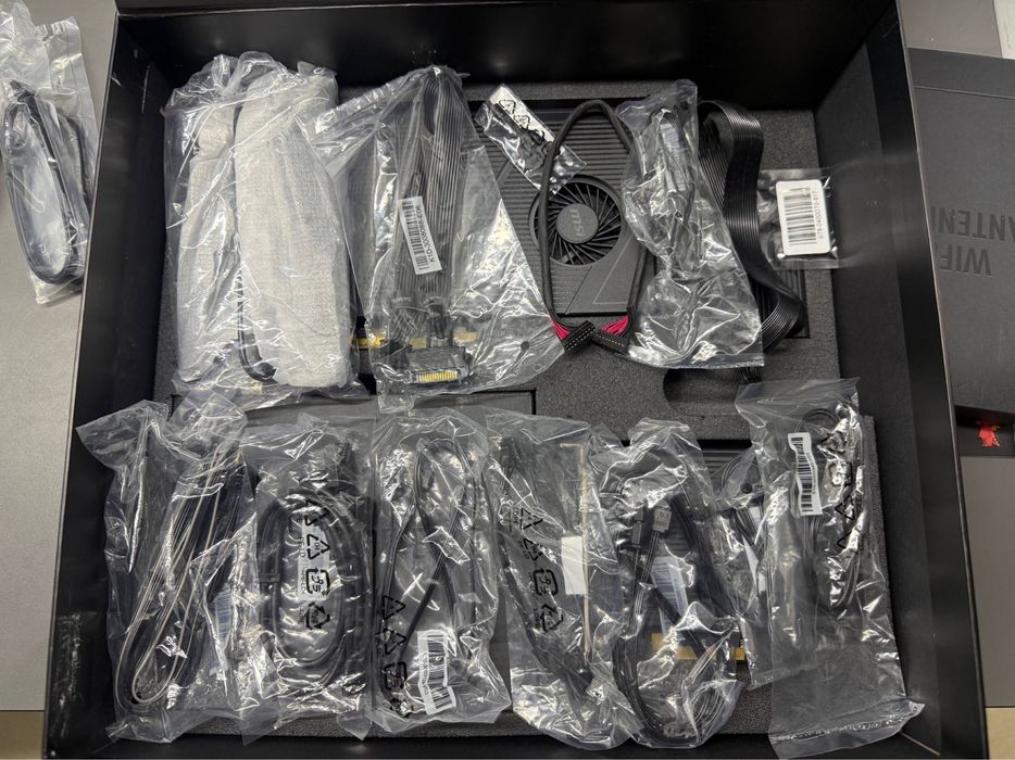 Жуда хам камёб моделдаги плата (янгиси 1300+)