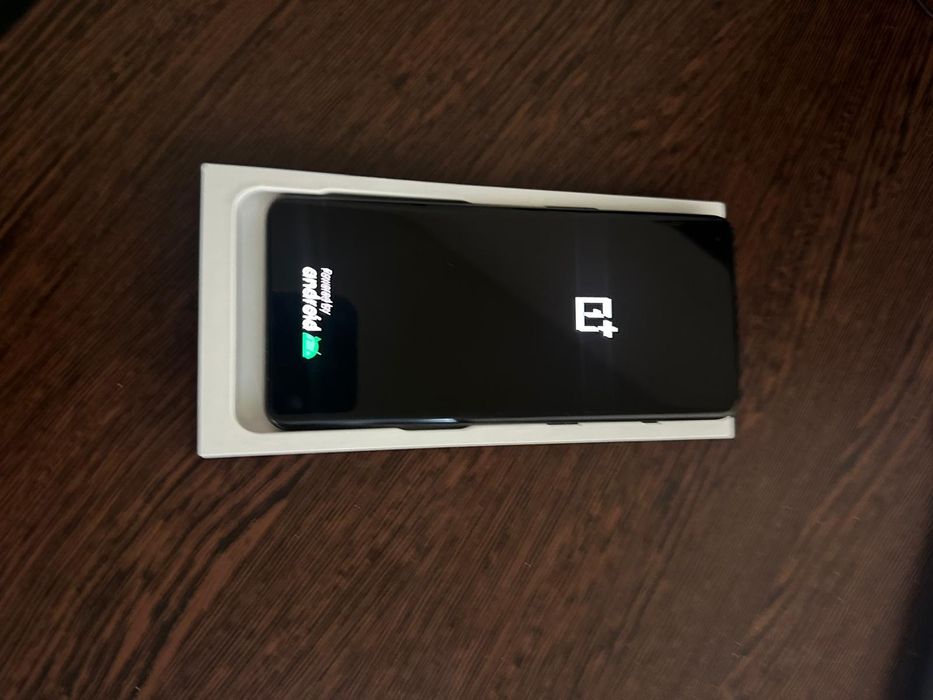 Vând OnePlus 10 PRO 5G