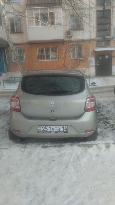 Продам Рено Сандеро