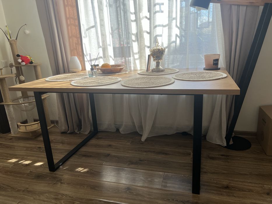 Vand masa sufragerie