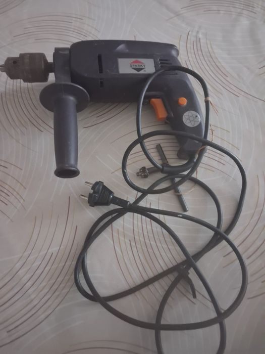 Пробивна бормашина