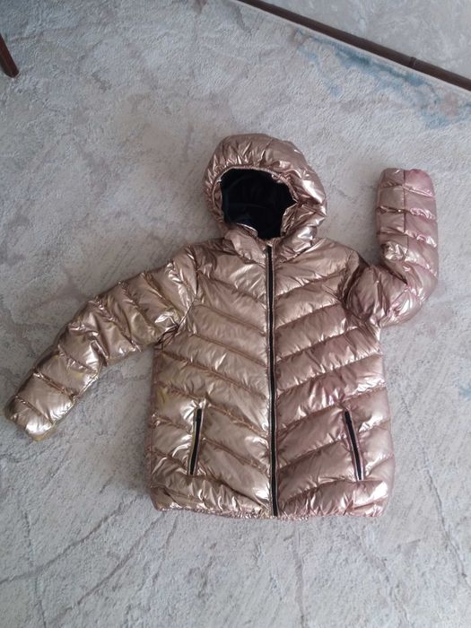 Продам детскую куртку.(пуховик)