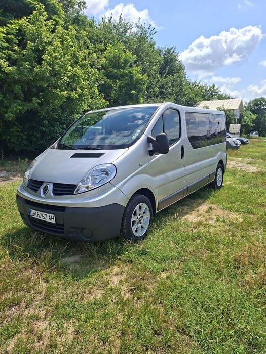 RENAULT Trafic
