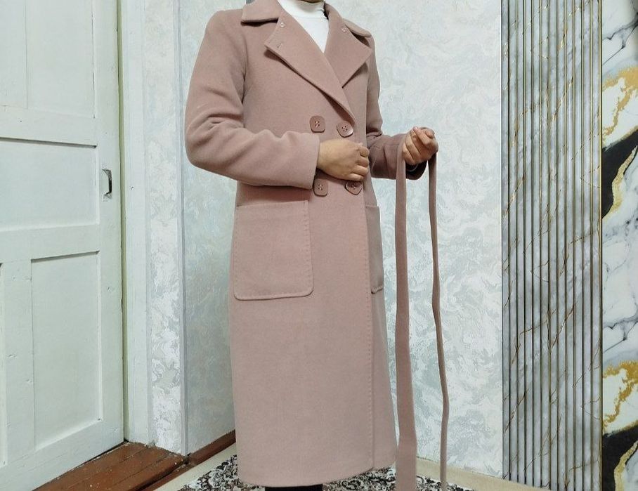 Palto va shuba sotiladi