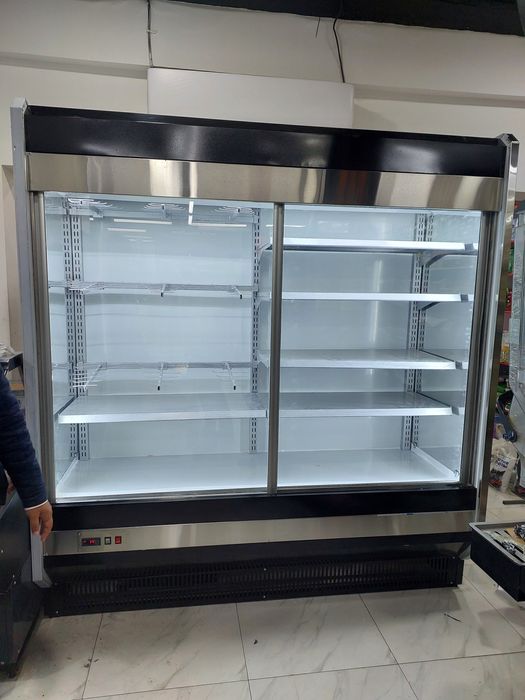 Витрина холодильник шкаф