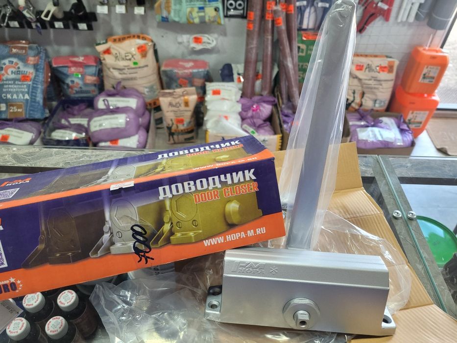 Продам довадчик для двери