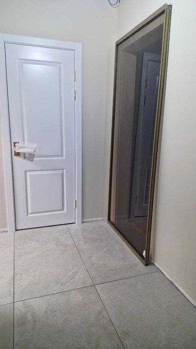 Парящая дверь купе