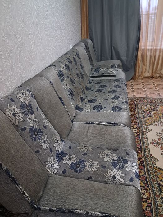 Продам диван и два кресла б/у самовывоз