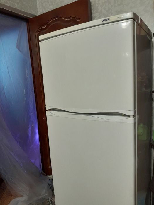 Холодильник Атлант.
