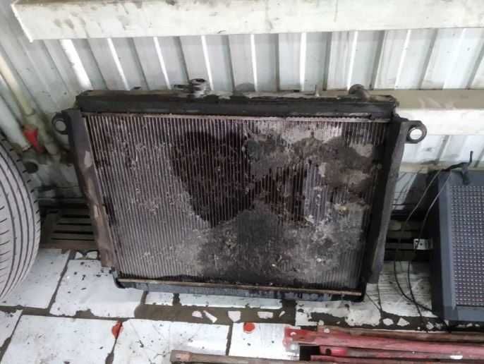 Радиатор охлаждения двигателя