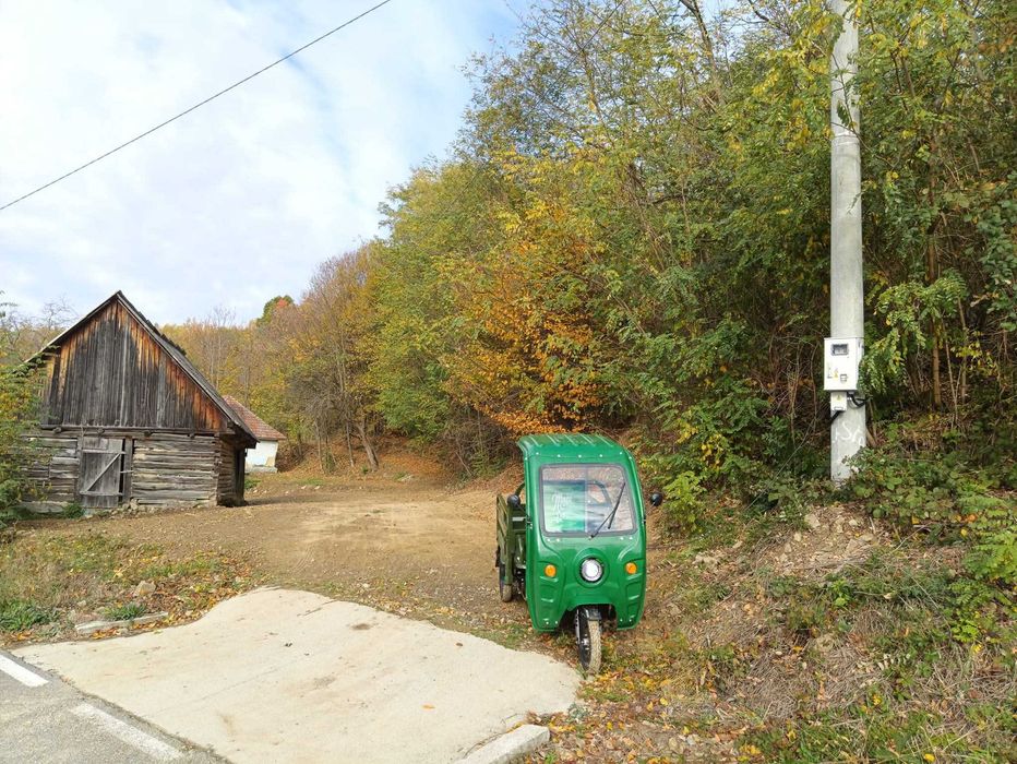 Vând triciclu electric omologat, autonomie 60km