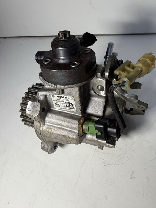 Горивна помпа 3.0 V6 D Land Rover Discovery 4 L319 (2009-2016)