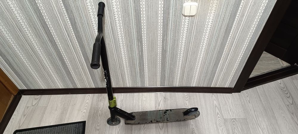 Самокат трюковой