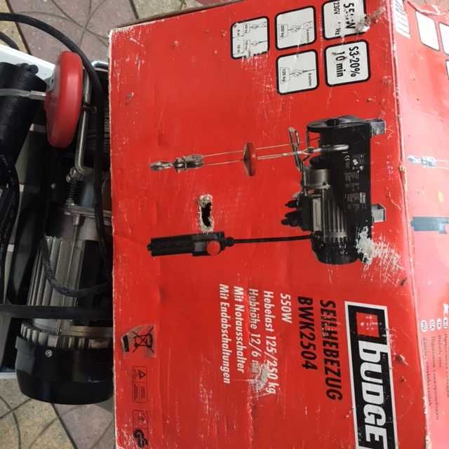 vand macara  electric 220 ridica 250 kg 550 w