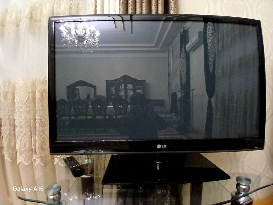 Телевизор LG 42PJ250R-ZA