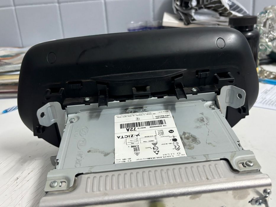 Продам магнитолу от Hyundai Tucson