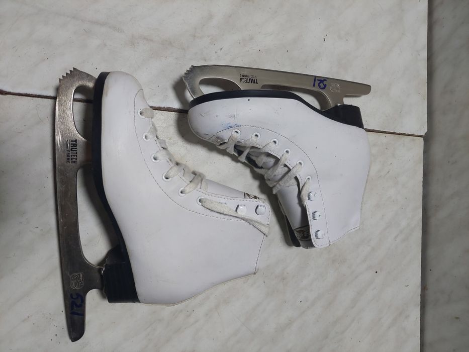 Patine gheata 521 N patinaj artistic DBX marime 33 ( 21 cm)