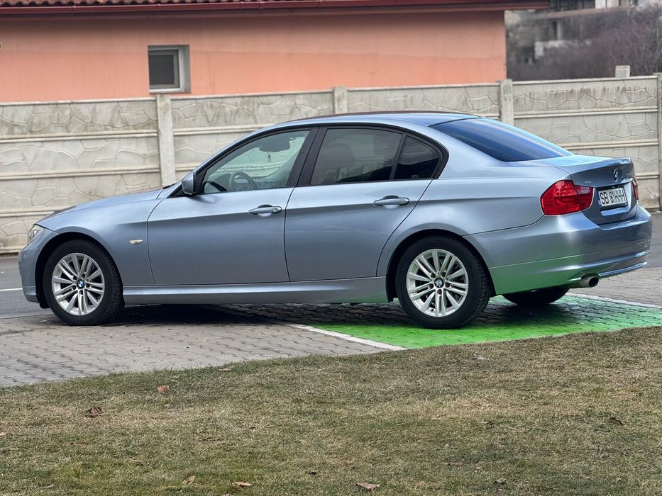 BMW Seria 3 E90 Facelift 318d Euro 5