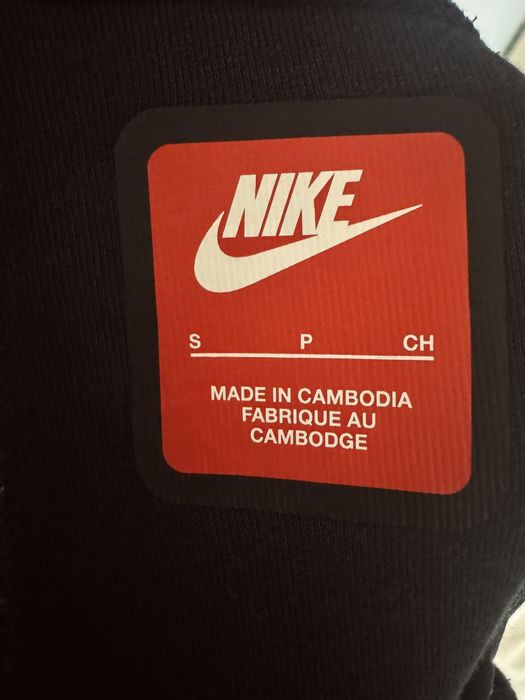 Pantaloni nike tech fleece modelul nou