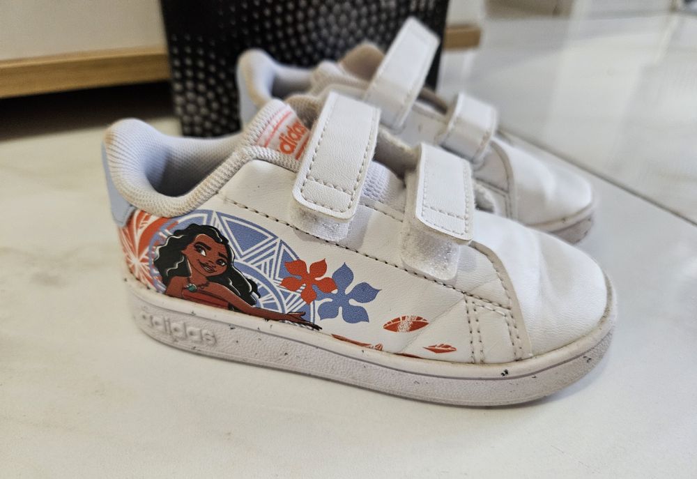 Детски обувки Адидас / Adidas