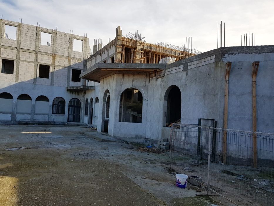 Spațiu comercial rezidențial în constructie zona 700