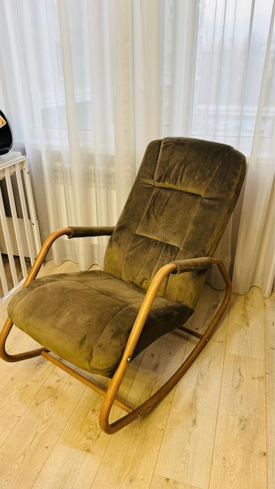 Продам кресло-качалку. Кресло-качалка