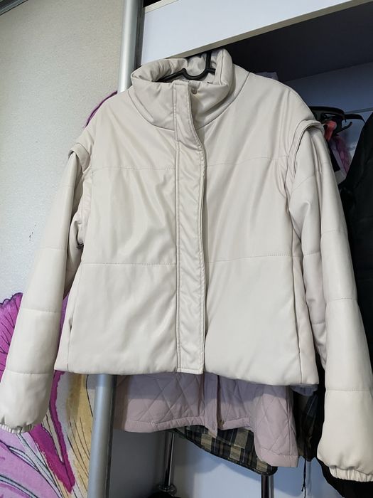 Продам куртки женские