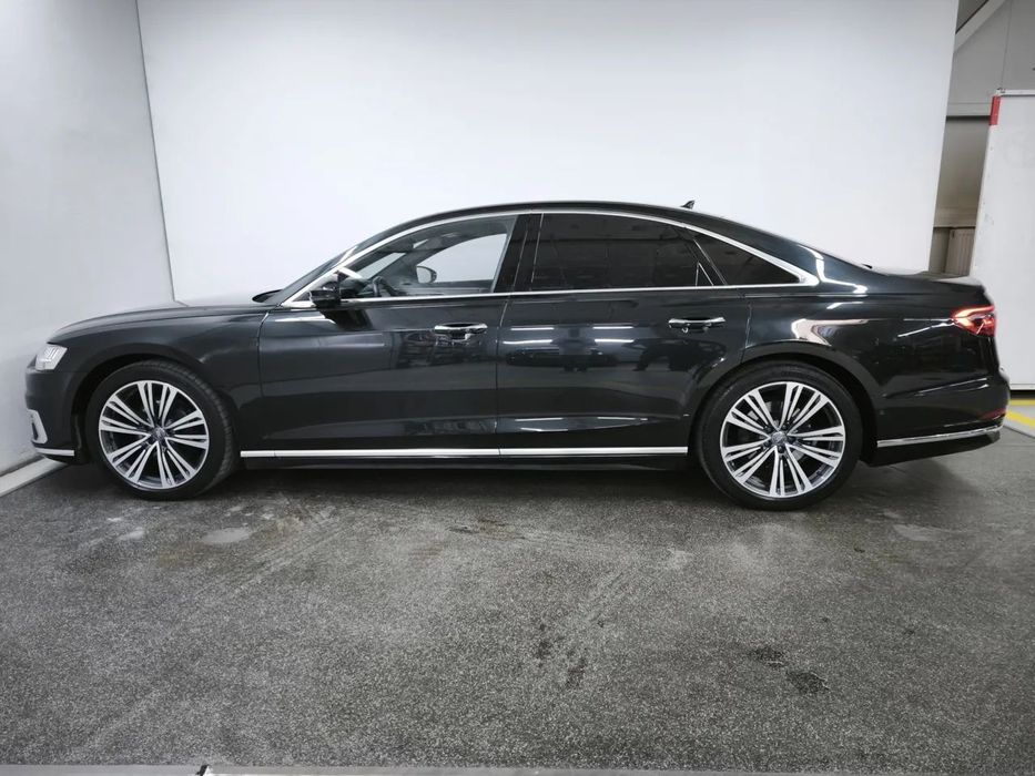 AUDI A8 2018 — imagine 2