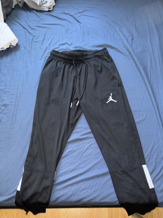pantaloni jordan