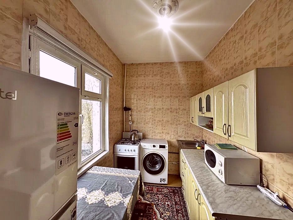 Квартира с полной обстановкой.