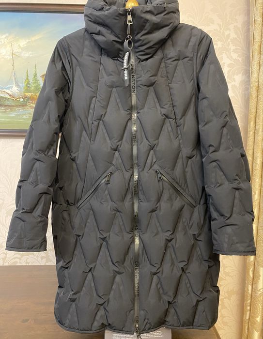 Продам Пуховик Greenstone