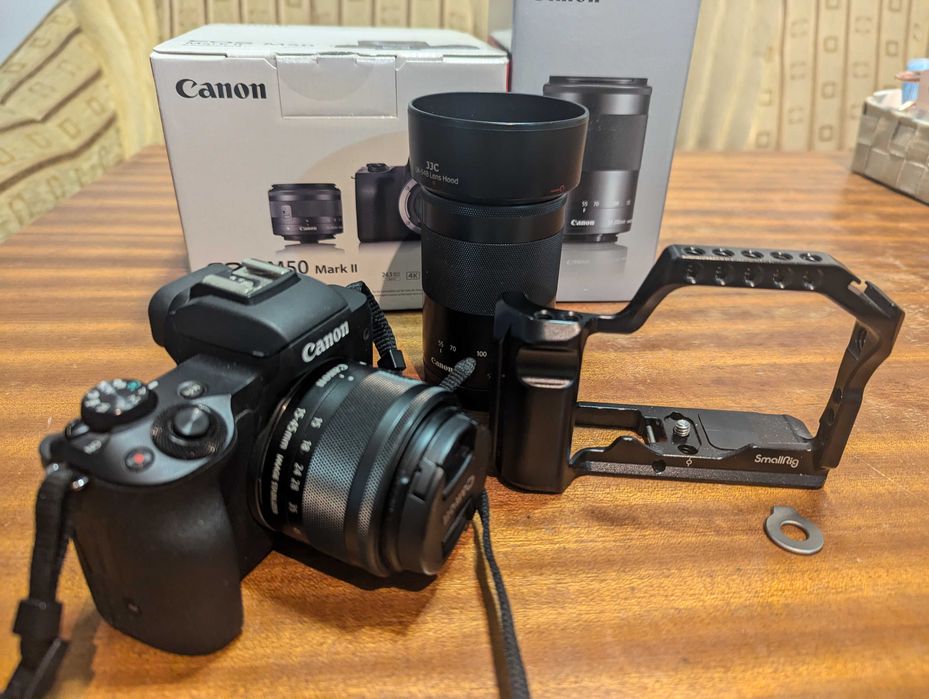 Canon EOS M50 Mark II + Canon EF-M 18-150mm + Canon EF-M 15-45mm