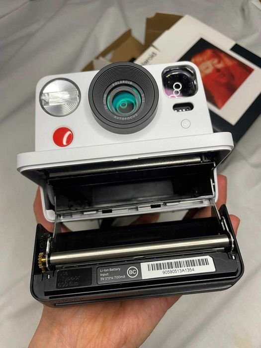 Polaroid Now - Aparat foto instant B&W