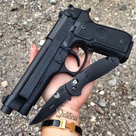 Pistol AER Comprimat=>FULL METAL Puternic/Fiabil Beretta 4,3j OKAZIE