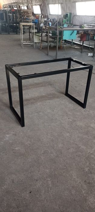 Стол новый наличие