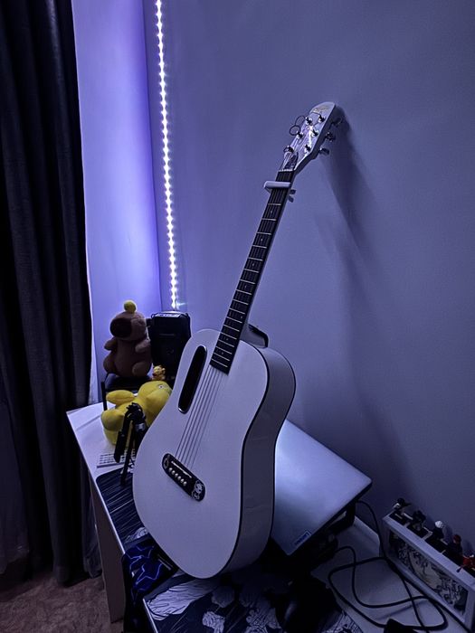 Гитара  акустика