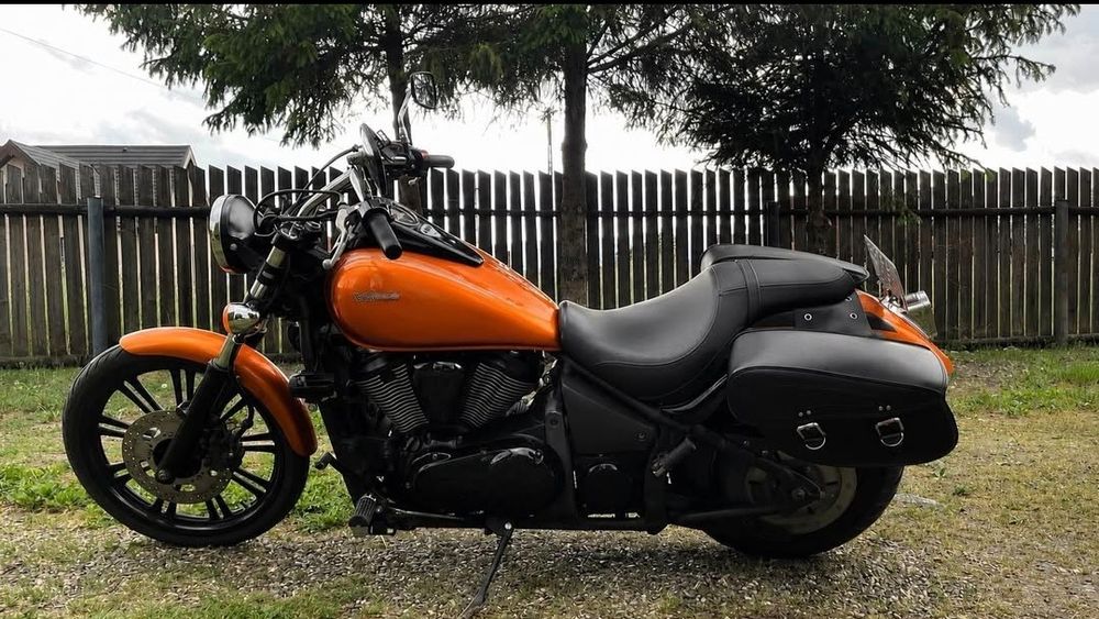 Kawasaki VN 900 Custom.