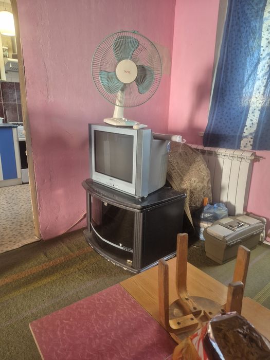 Кровать с матрасом,
