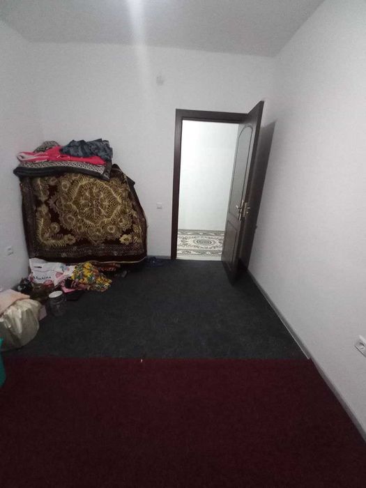 Уй сотилади 3 хонали