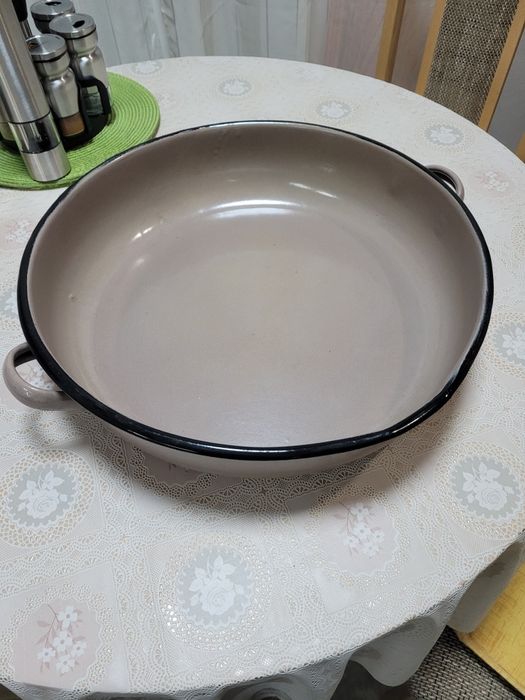 Тава за направа на сладко и лютеница