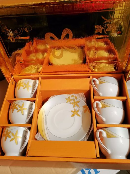 нов сервиз за чай/кафе