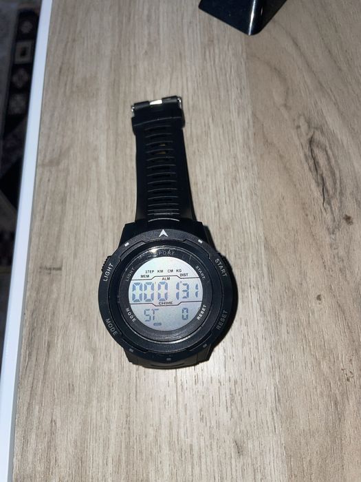 Ceas sport digital