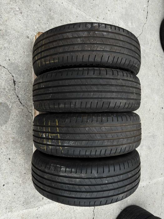 Anvelope 215/60R17 Bridgestone Vara