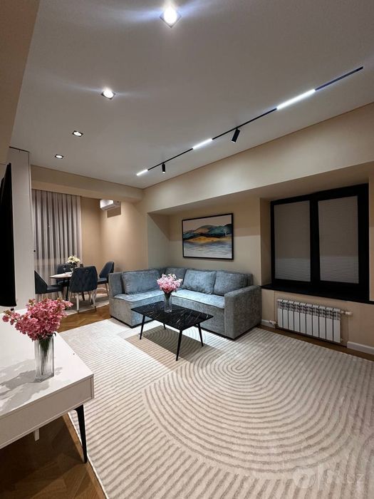 Продается 2х ком квартира, ориентир: Ц-5 метро Мино, 55м²